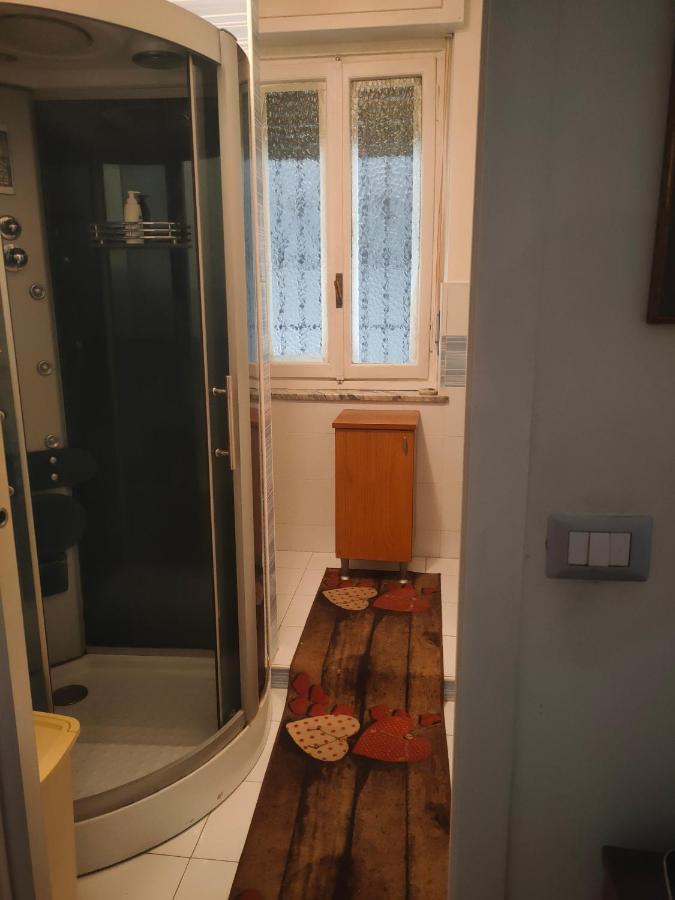 شقة Casa - House Xavier Una Casa Famigliare , Dame Entra Solo Chi A Un Bel Cuore , Non'E Il L'Intero Alloggio Solo Stanze E Bagno تورينو المظهر الخارجي الصورة